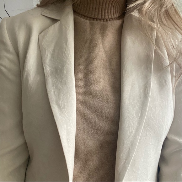 Emanuel Ungaro Vintage cream blazer - Picture 2 of 7